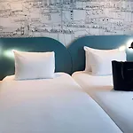Hotel Ibis Styles Batignolles Paris