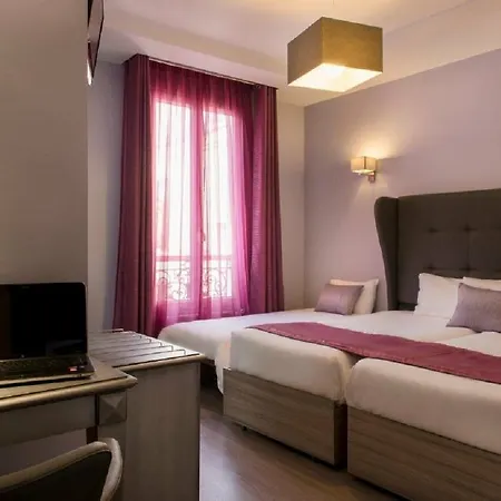 Hotel Ibis Styles Batignolles 3*