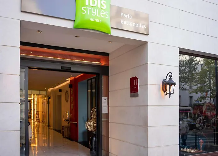 Ibis Styles Batignolles 3* パリ