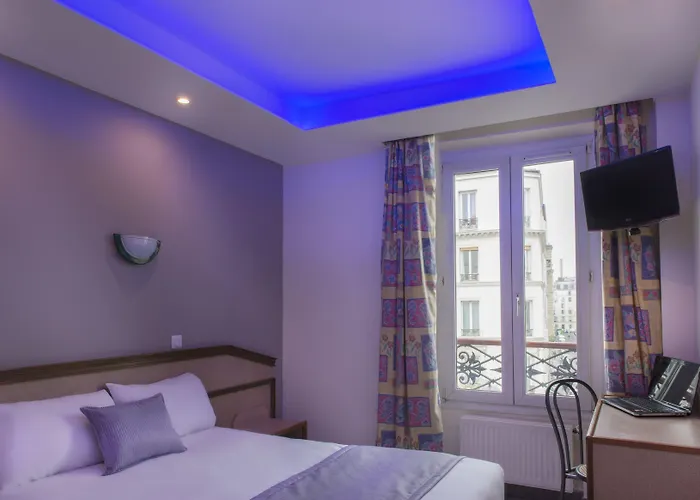 ホテル Ibis Styles Batignolles パリ