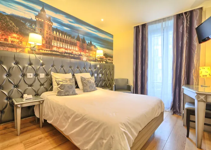 Ibis Styles Batignolles ホテル 3*