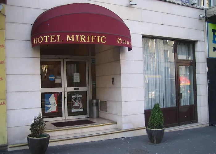 Ibis Styles Batignolles ホテル パリ