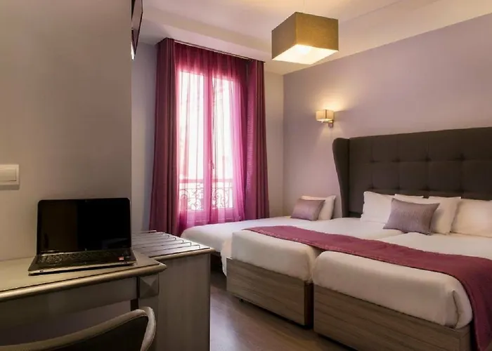 호텔 Ibis Styles Batignolles 3*