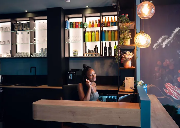 Ibis Styles Batignolles Hotel 3*